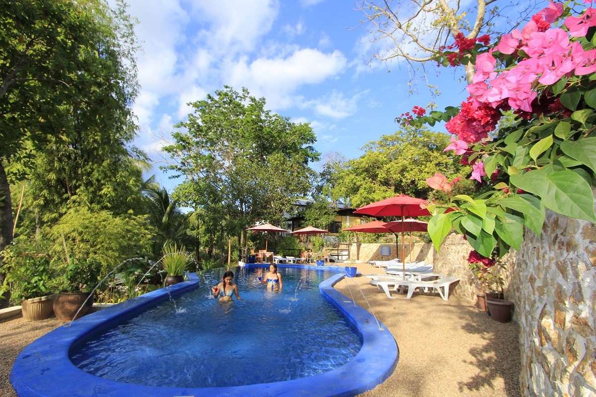 Discovery Island Resort Coron