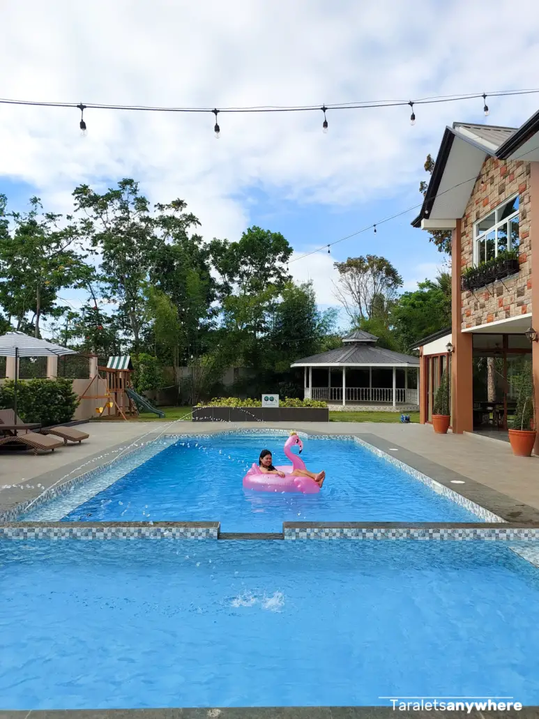GC's Farmhouse - swimming pool