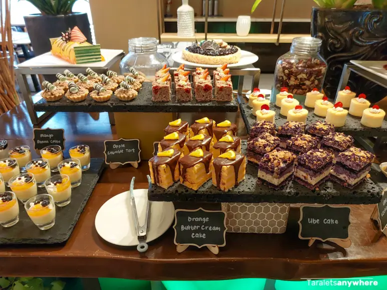 Seda Hotel Misto buffet - desserts