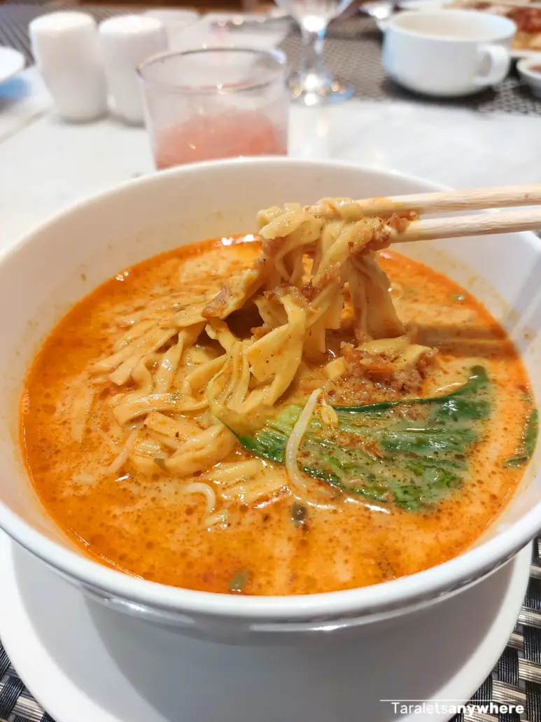 Seda Hotel Misto Buffet - laksa