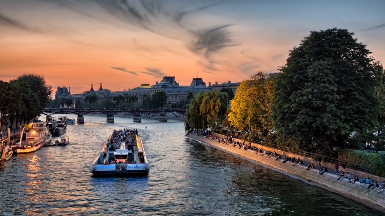 Seine river cruise in Paris