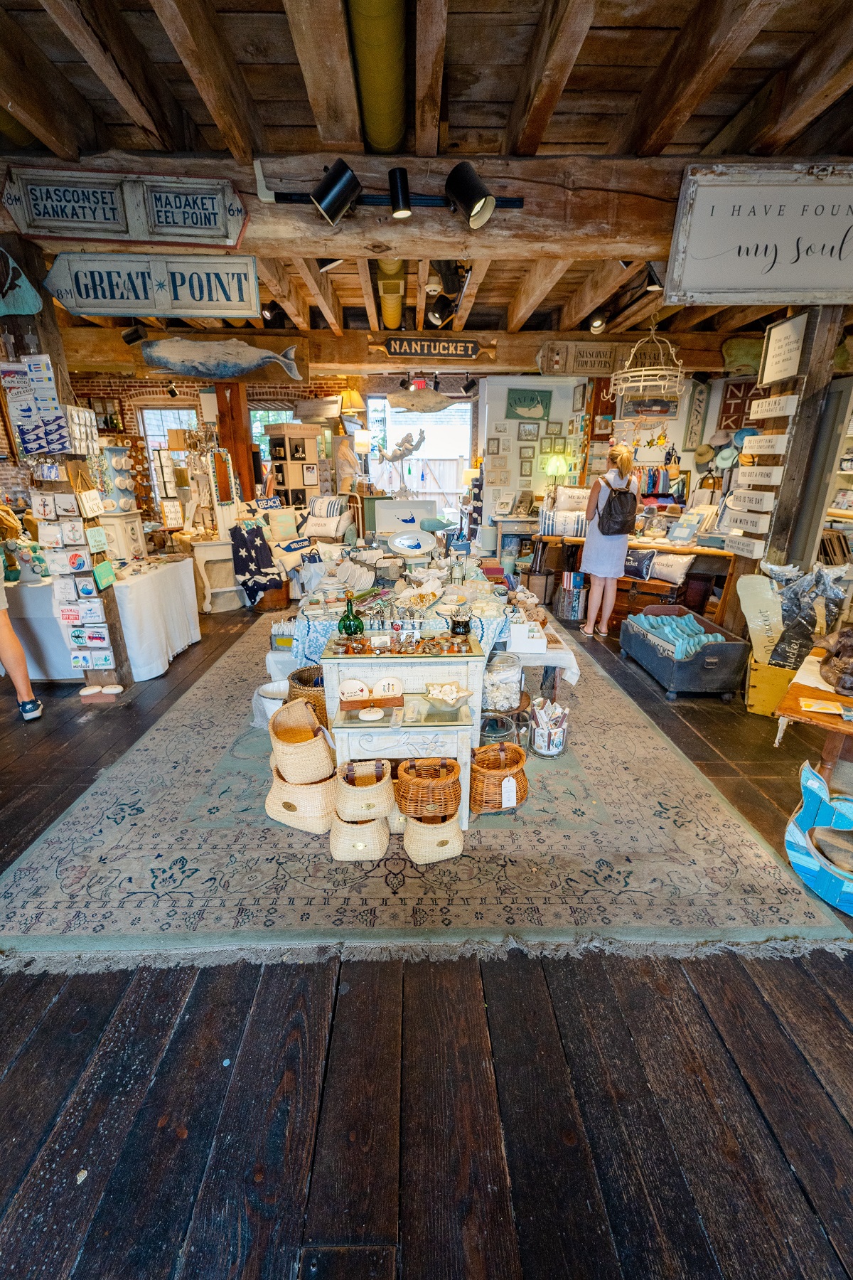 Shopping - one of the best things to do in Nantucket