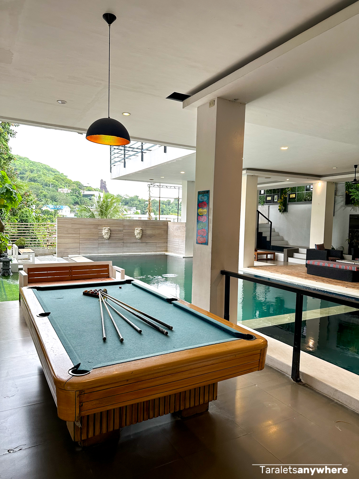 Anton's Loft Designer Resort - billiards