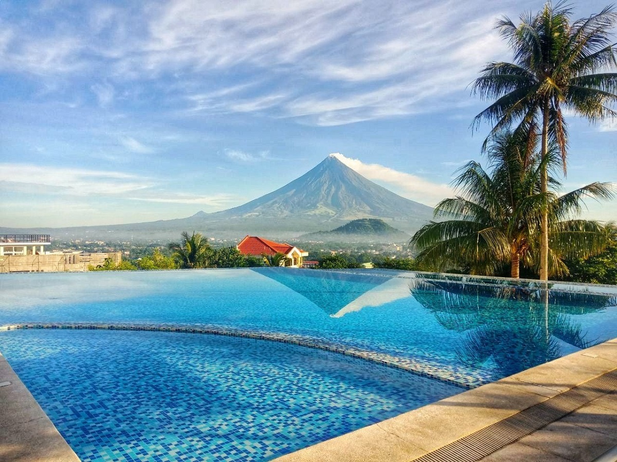The Oriental Legazpi - one of the best Albay hotels