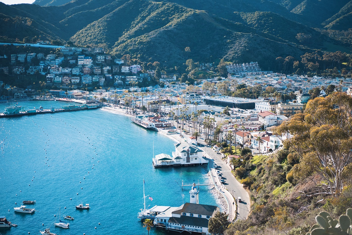Snorkeling in Catalina Island - one of the best water sports in Los Angeles