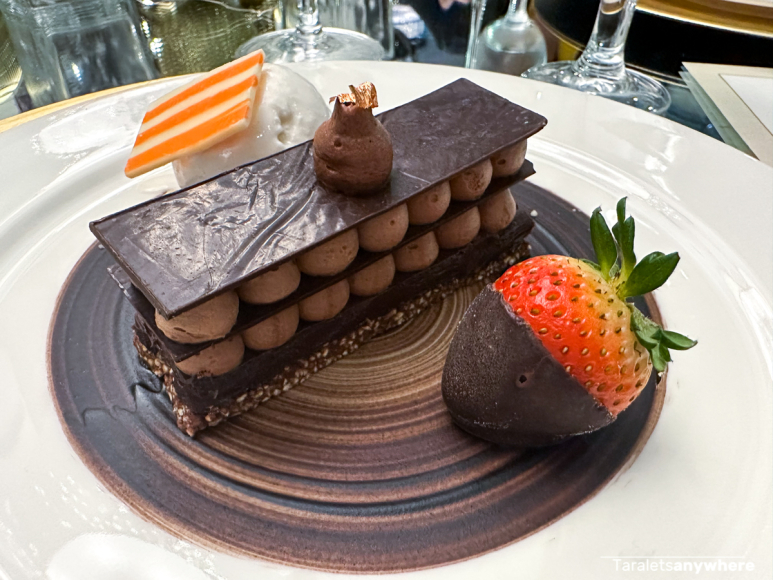 Seda BGC christmas tree lighting dinner