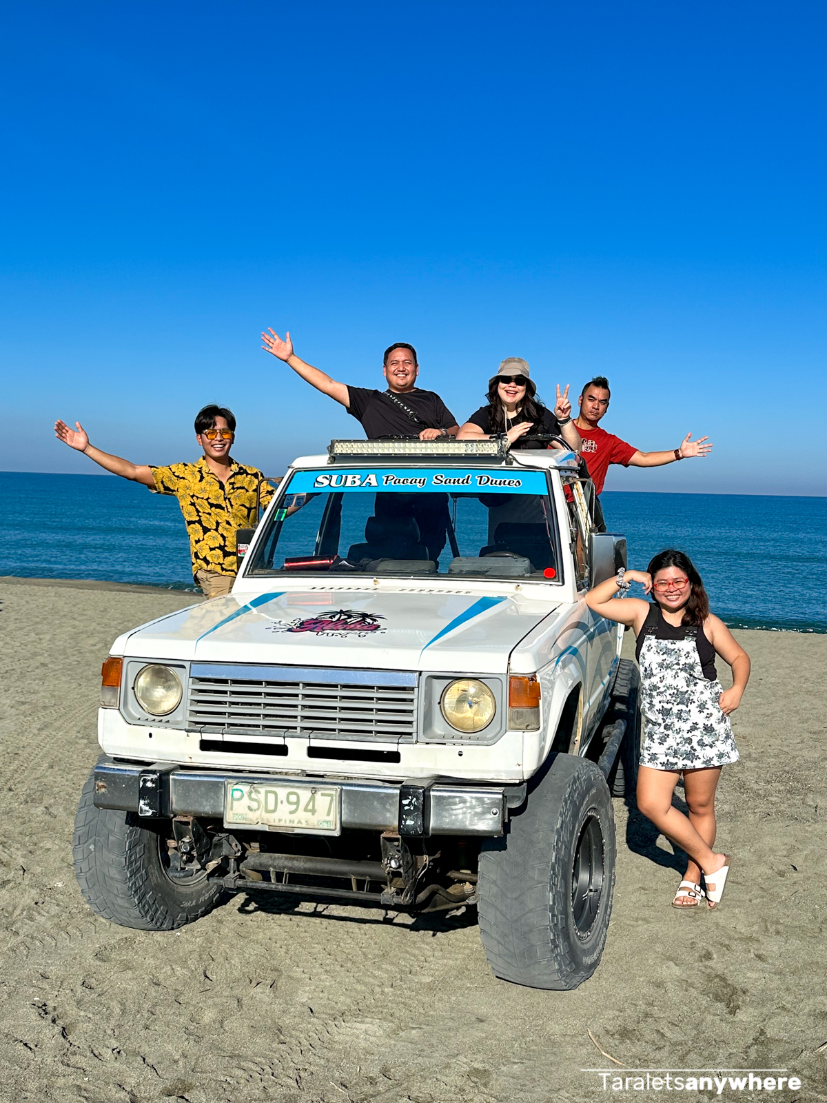 Group photo in Paoay Sand Dunes