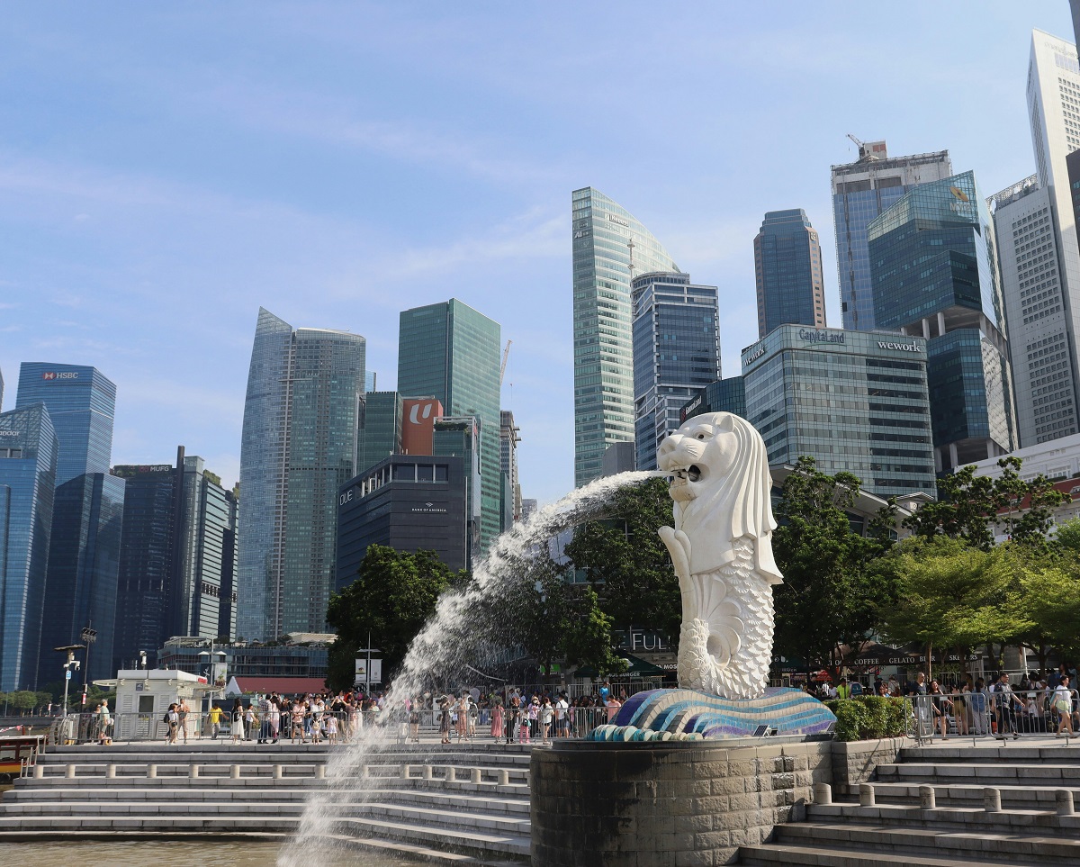 Merlion - one of hte iconic landmarks in Singapore