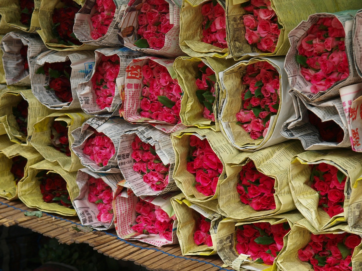 Bangkok flower market - a great activity in Bangkok for honeymooners