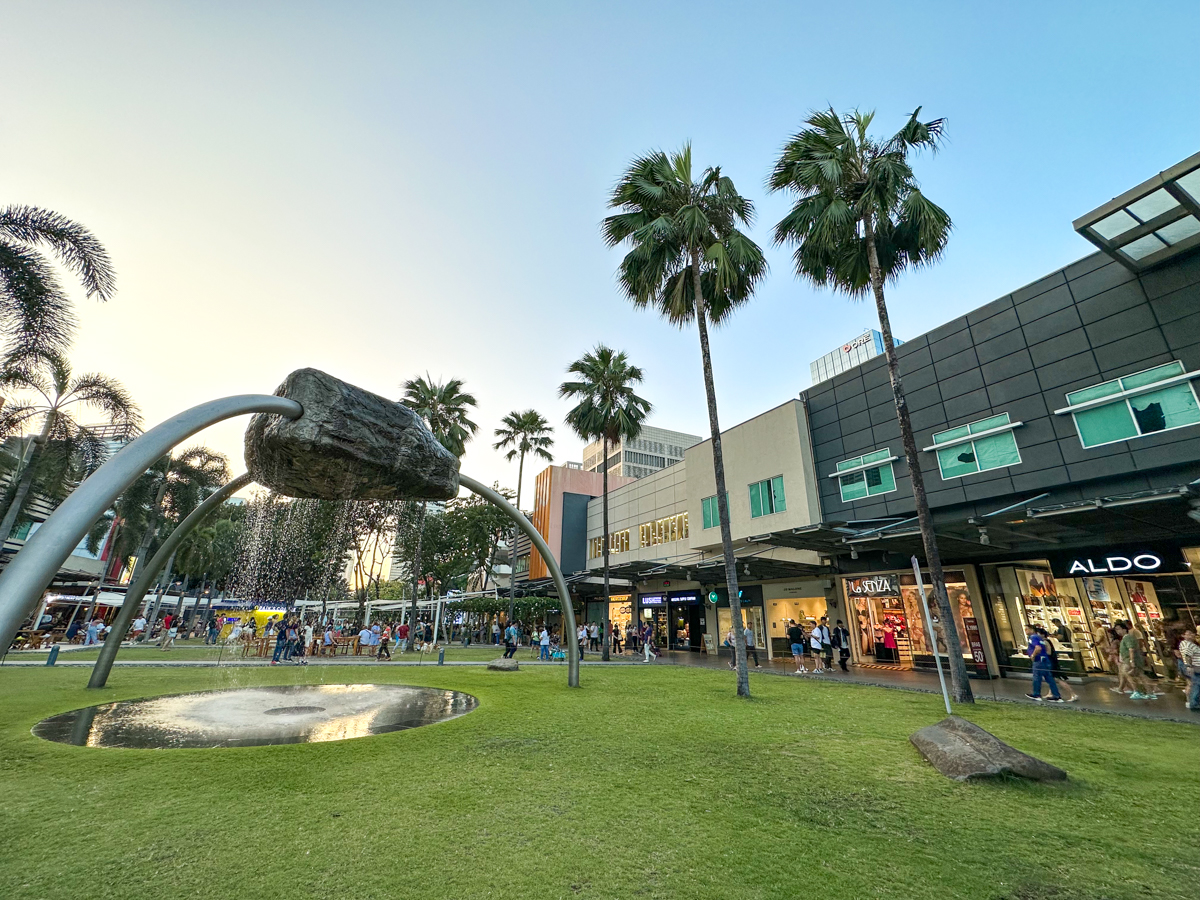 Bonifacio High Street in BGC