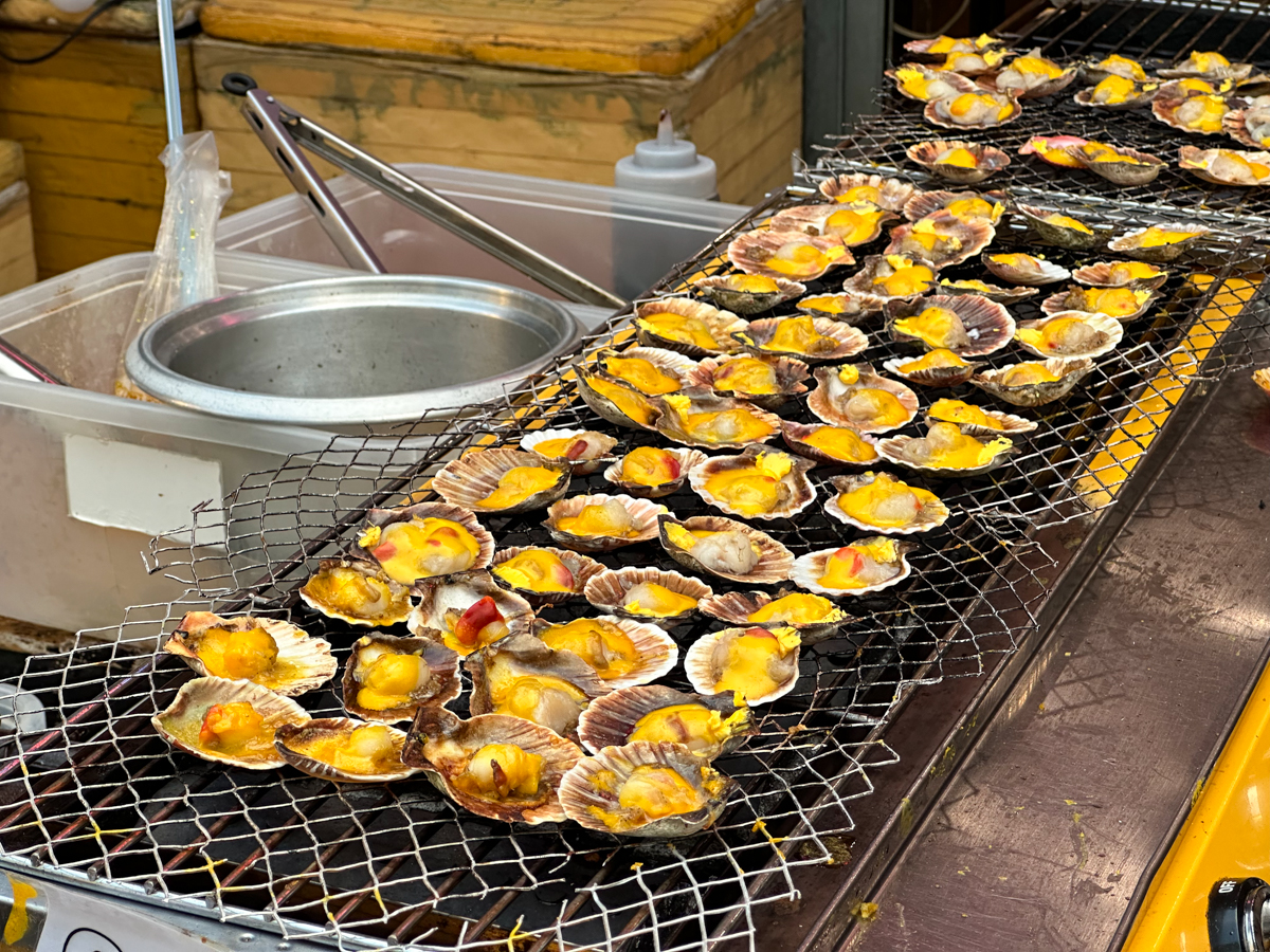 Ugbo - grilled cheesy scallops