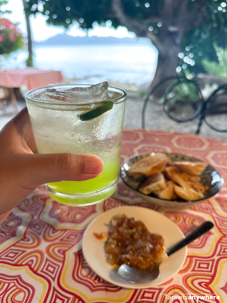 Lilom resort - sunset cocktails