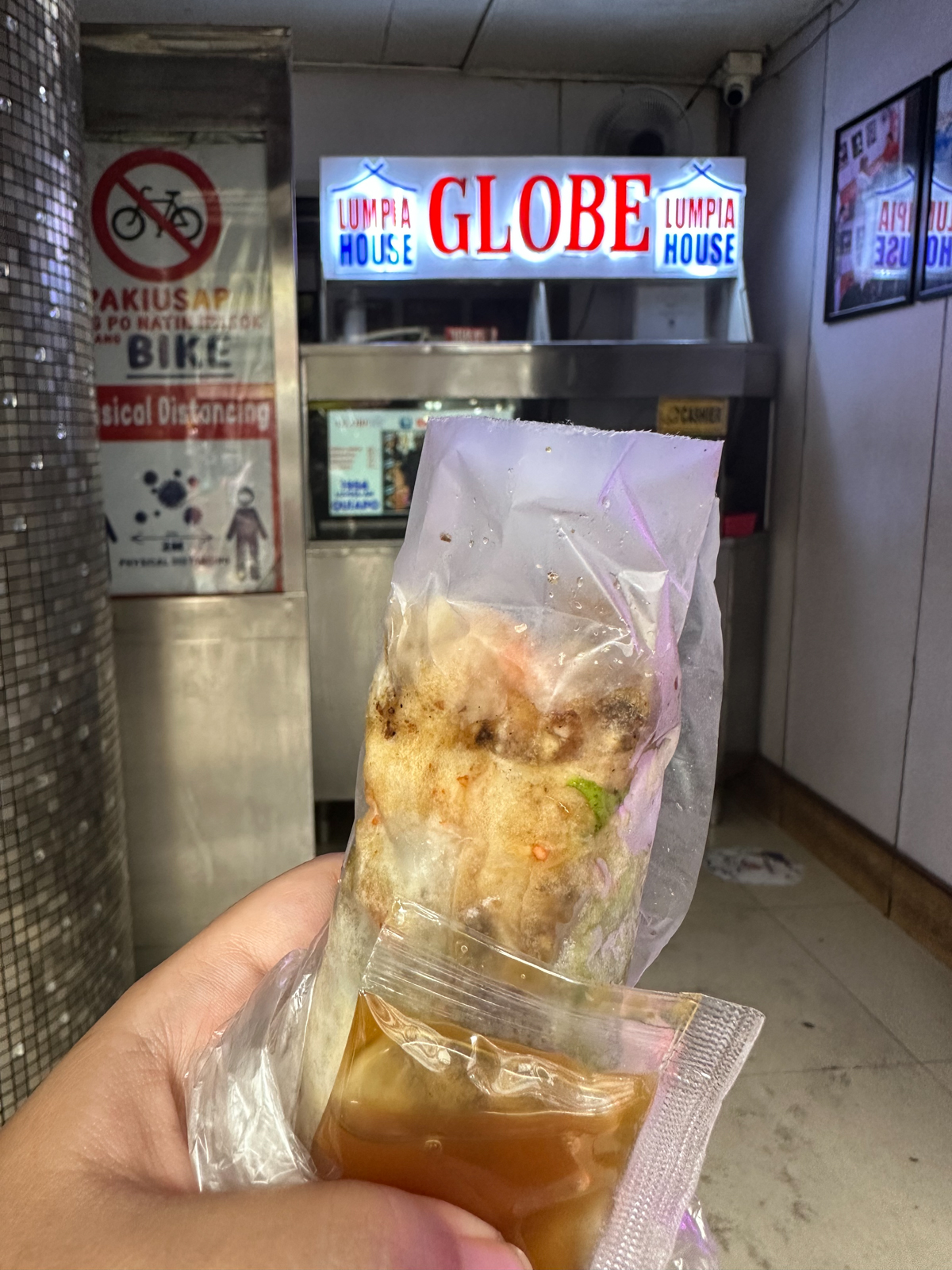 Globe Lumpia House