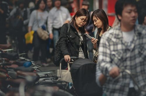 Women at the airport